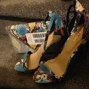 Ladies ALDO Matching shoe & purse set